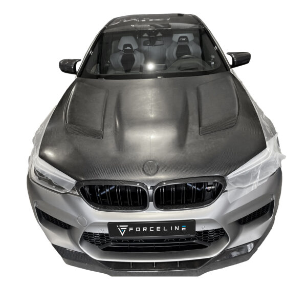 BMW M5 F90 MOTORHAUBE KOHLEFASER 2
